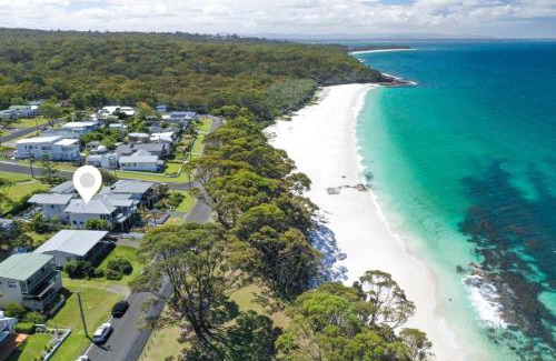 Hyams Beach Apartamento | Mimosa Retreat - 250m to Chinamans Beach in Jervis Bay!