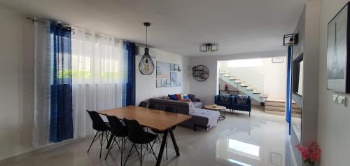 Podglavica Casa | Mimoza