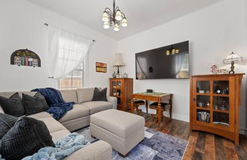 Downtown Reno Casa | Min From Unr, Downtown & Hospitals Ev Charger