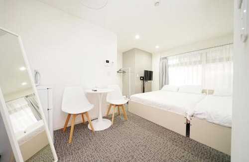 Minamikoiwa Hotel | Minami Koiwa - Stay in a Traditional Tokyo Shopping Street with Quick Trip to Shinjuku & Akihabara