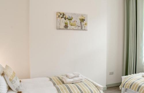 Girvan Casa | Miners Cottage