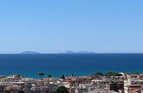 Terracina Apartamento | Minerva Lodge - Panoramico centro storico Terracina