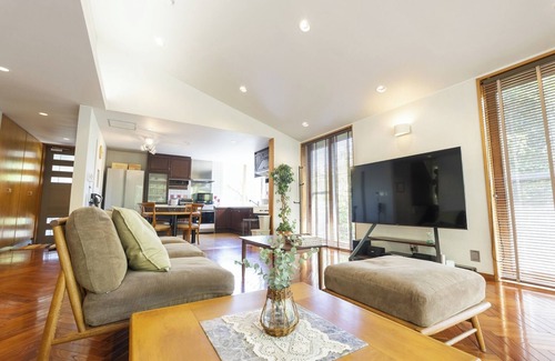 Tsuruichi Cho Casa | Mineyama Green Villa Best Summer Season Enjoy yo - Mineyama Green Villa / Takamatsu Kagawa