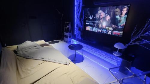 Taman Midah Apartamento | Mini Cinema Suite at Arte Cheras, KL City View, 6pax, MRT 6Min