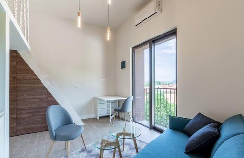 Mrcevac Apartamento | Mini Condos® 13 D1 - Modern Studio with mezzanine
