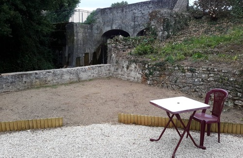Bonny-sur-Loire Apartamento | Mini casa rural, pequeño estudio