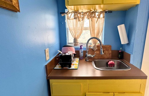 Miami Gardens Apartamento | Mini Home. 8 Min to Hard Rock Stadium.