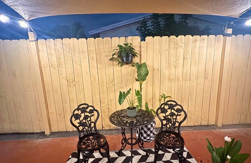 Miami Gardens Apartamento | Mini Home. 8 Min to Hard Rock Stadium.