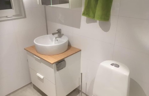 Askim Casa | Mini-hus -- , natur, bad, shopping bussar Göteborg