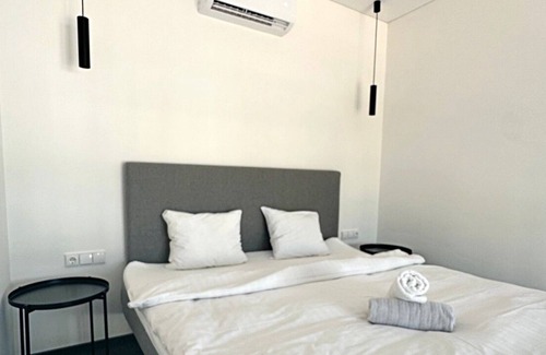 Liberty Avenue Apartamento | Mini Loft 1 BD Apt by Hostlovers