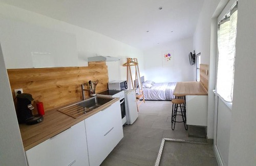 Verdun Casa | Mini maison indépendante avec terrasse