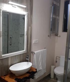 Oradea Apartamento | MINI POOL ROOMS - ULTRACENTRAL - piscina cu hidromasaj