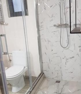 Oradea Apartamento | MINI POOL ROOMS - ULTRACENTRAL - piscina cu hidromasaj