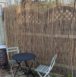 Filton Apartamento | Mini Studio with Private Patio and Free Parking