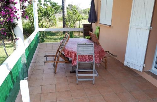 Favone Casa | Mini Villa à 100m de la mer avec prise de recharge élec privative