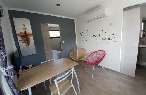 Lecci Apartamento | Mini villa a Lecci, Proche de la mer