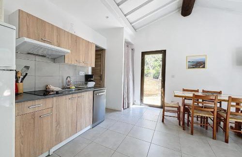 Santa Giulia Casa | Mini Villa At 150m From The Beach Of Santa Giulia