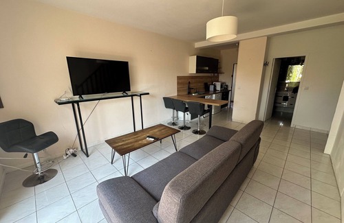 Borgo Casa | Mini Villa T3 Duplex+studio 100m2. Proche de la Plage, Idéal Pour les Familles
