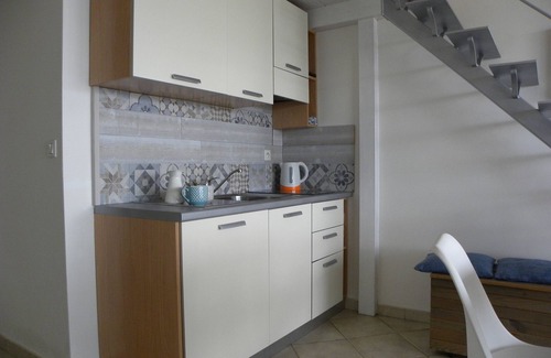 Marine de Saint Ambroggio Casa | Mini villa central con 2 dormitorios, A / C y VISTA AL MAR