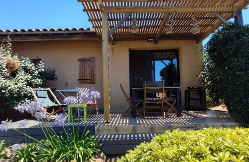 Serra-di-Ferro Casa | Mini villa with small sea view, heated pool Serra di Ferro