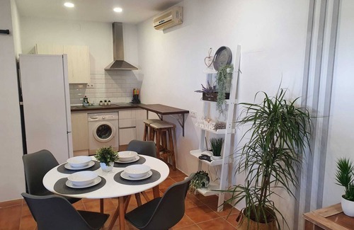 Chiclana de la Frontera Casa | Minichalet Jacaranda con piscina, jardín y barbacoa.