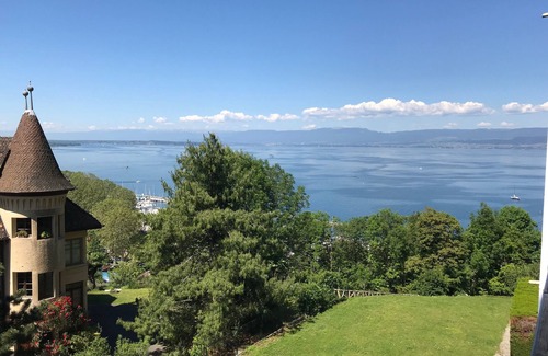 Thonon-les-Bains Apartamento | Miniloft nueve de 32 m2 con acceso directo y privado al puerto
