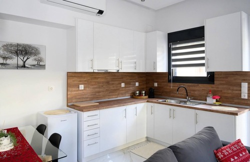 Trikala Apartamento | Minimal Condo Trikala Town