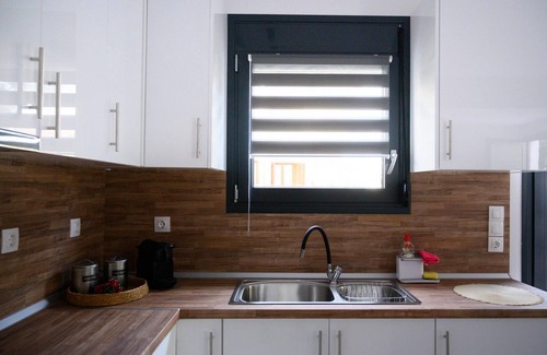 Trikala Apartamento | Minimal Condo Trikala Town