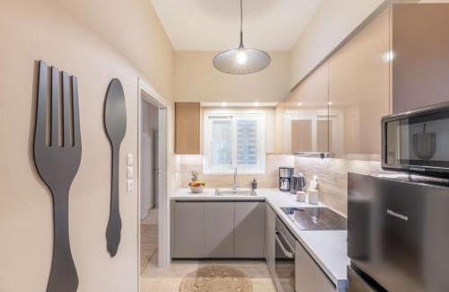 Pasalimani Apartamento | Minimal Retreat w/Watercoloured Sunset View