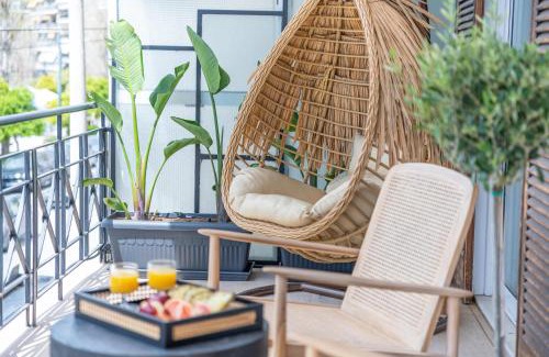 Pasalimani Apartamento | Minimal Retreat w/Watercoloured Sunset View