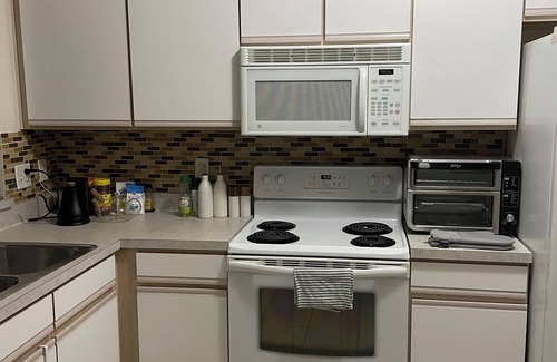 Riverview Apartamento | Riverview 3bed 2bath Bloomingdale Apartment