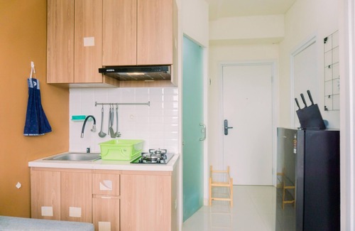 Kayu Putih Apartamento | Minimalist And Best Deal 2Br Green Pramuka City Apartment