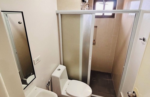 Mandurriao Condominio | Minimalist Comfort Modern Stay & Cozy Vibes