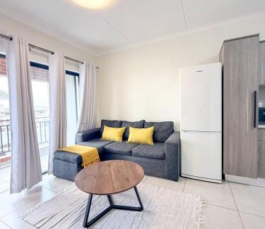 Greater Johannesburg Metropolitan Area Apartamento | Minimalist Dream Stay