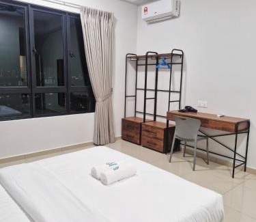 Melayu Apartamento | Minimalist Dual-Key Stay 4BR at Farlim Penang by BNB4U