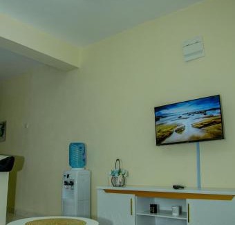 Nanyuki Apartamento | Minimalist Escape Executive One Bedroom with Netflix and WIFI