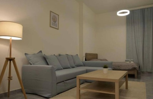 Dubai Apartamento | Minimalist lovely studio - Entire rental unit