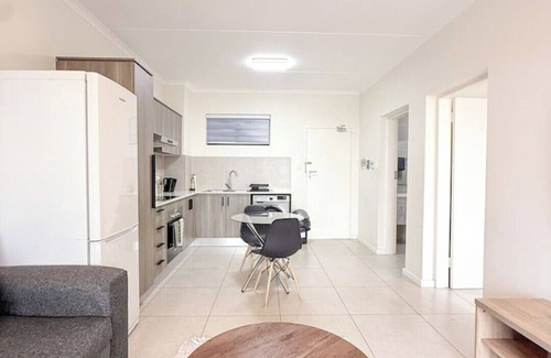 Greater Johannesburg Metropolitan Area Apartamento | Minimalist Stay | Clean, Cute & Cozy.