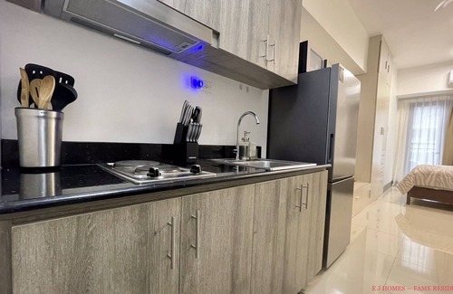 Highway Hills Condominio | MINIMALIST, STYLISH, ELEGANT — AT FAME RESIDENCES