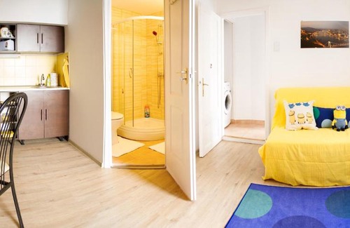 Nepszinhaz negyed Apartamento | Minion & Snoopy Apartman