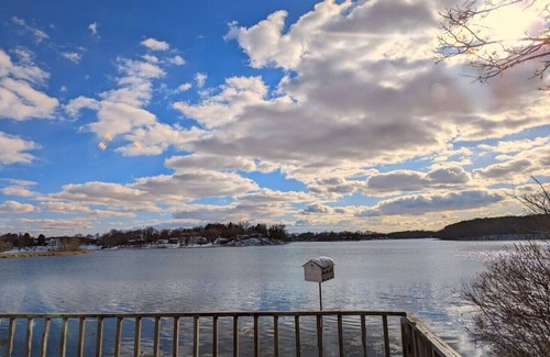Maple Lake Cabina | Mink Lake Cabin: lakeside, peaceful, homey