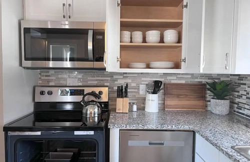 Edina Casa | Minneapolis / Edina Duplex - Entire home in Edina, Minnesota, United States