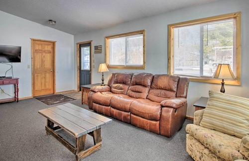 Menahga Cabina | Minnesota Lake Cabin Rental w/ Community Dock