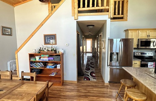 Ely Cabina | Minnesota lakefront home/cabin near Tower and Ely, close to Bear Head State Park