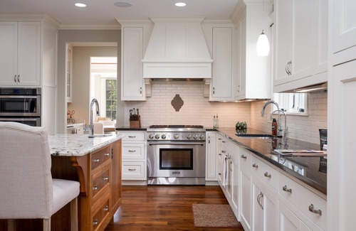Cedar-Isles-Dean Casa | MINNeSTAY* Dean Parkway Estate Luxury | Spacious