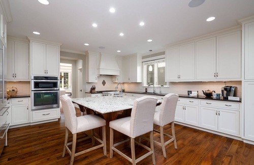 Cedar-Isles-Dean Casa | MINNeSTAY* Dean Parkway Estate Luxury | Spacious