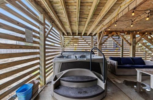 Nags Head Casa | Mins to Beach Hot Tub Outdoor Projector BBQ Grill