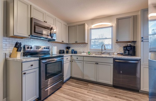 Johnson City Casa | Mins To Downtown, ETSU, Buffalo Mtn. Park JCMC, VA Med Center