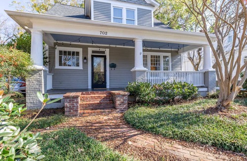 Greensboro Casa | Mins to Downtown - Spacious Home
