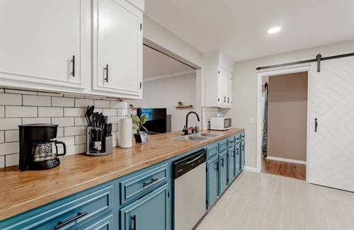 Irmo Casa | Mins to Lake Murray & Downtown - The Settle-Inn